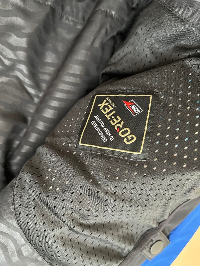 大幅値下げ❣️VOLCOM スノーボードウェア セット Mサイズ