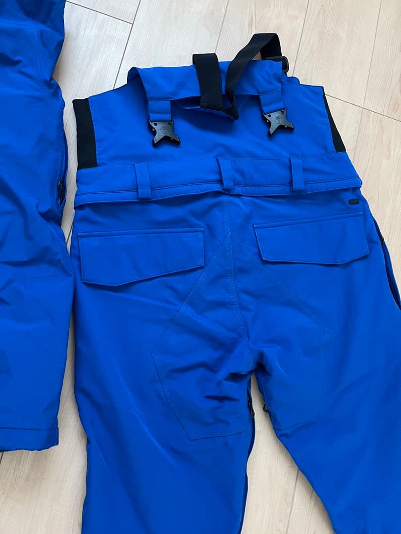 大幅値下げ❣️VOLCOM スノーボードウェア セット Mサイズ