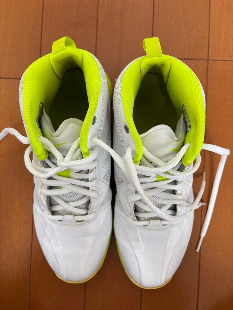 美品☆mizuno WAVE DIVERS 23.5cm ホワイト×イエロー