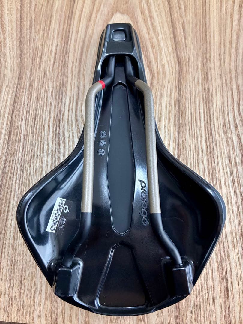 prologo NAGO R4 147mm Tiroxレール 美品