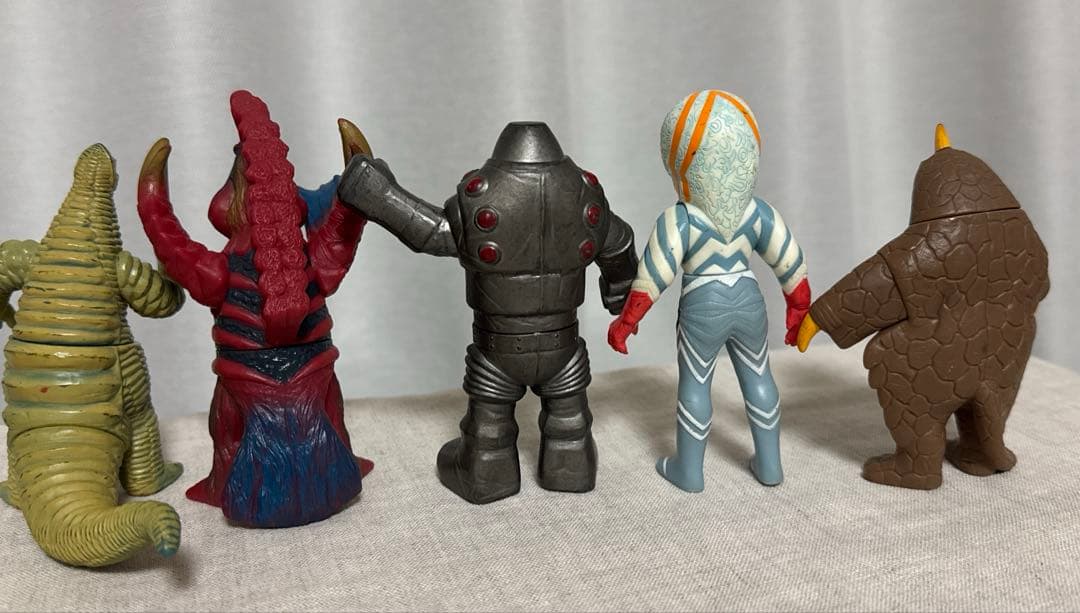 バンダイ ウルトラマン 怪獣 ソフビ フィギュア 16体 まとめ売り