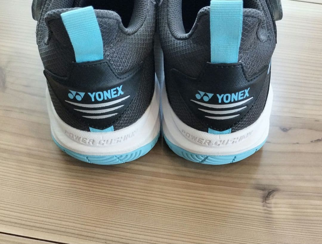 YONEX バドミントンシューズ　25.5