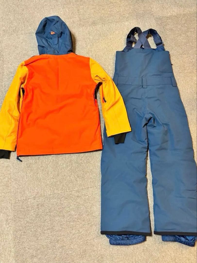 子ども用スノーボードウェアセット(quiksilver)