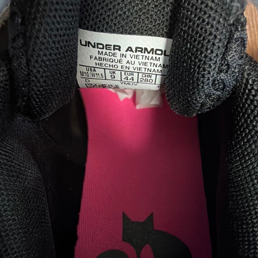 シューズ(男性用) UNDER ARMOUR Curry FOX1