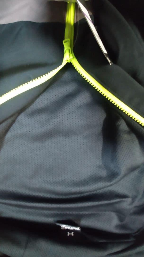 Under Armour フード付きジャケット 2XL