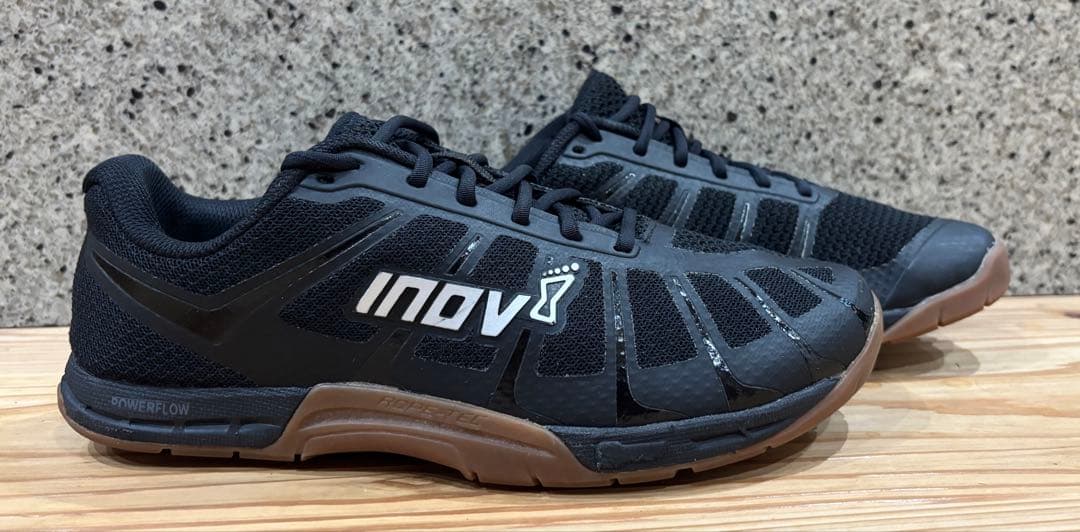 イノヴェイト　 f-lite 235 トレーニング　inov-8 inov8