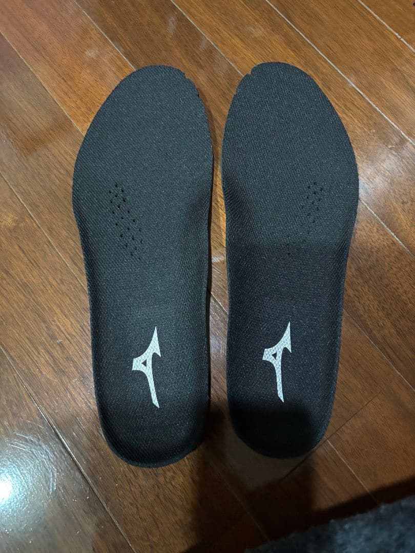 Mizuno バドミントンシューズ 4E ブラック/オレンジ