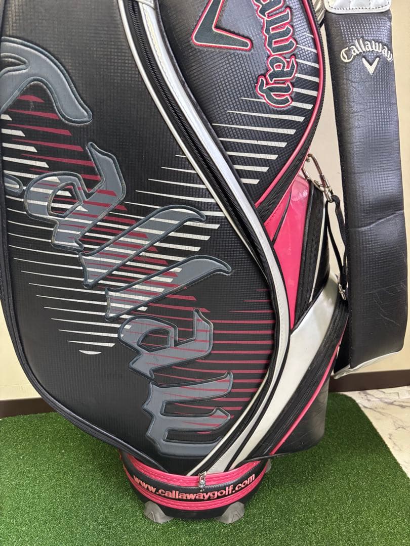 Callaway（キャロウェイ） キャディバッグ　黒×ピンク×シルバー