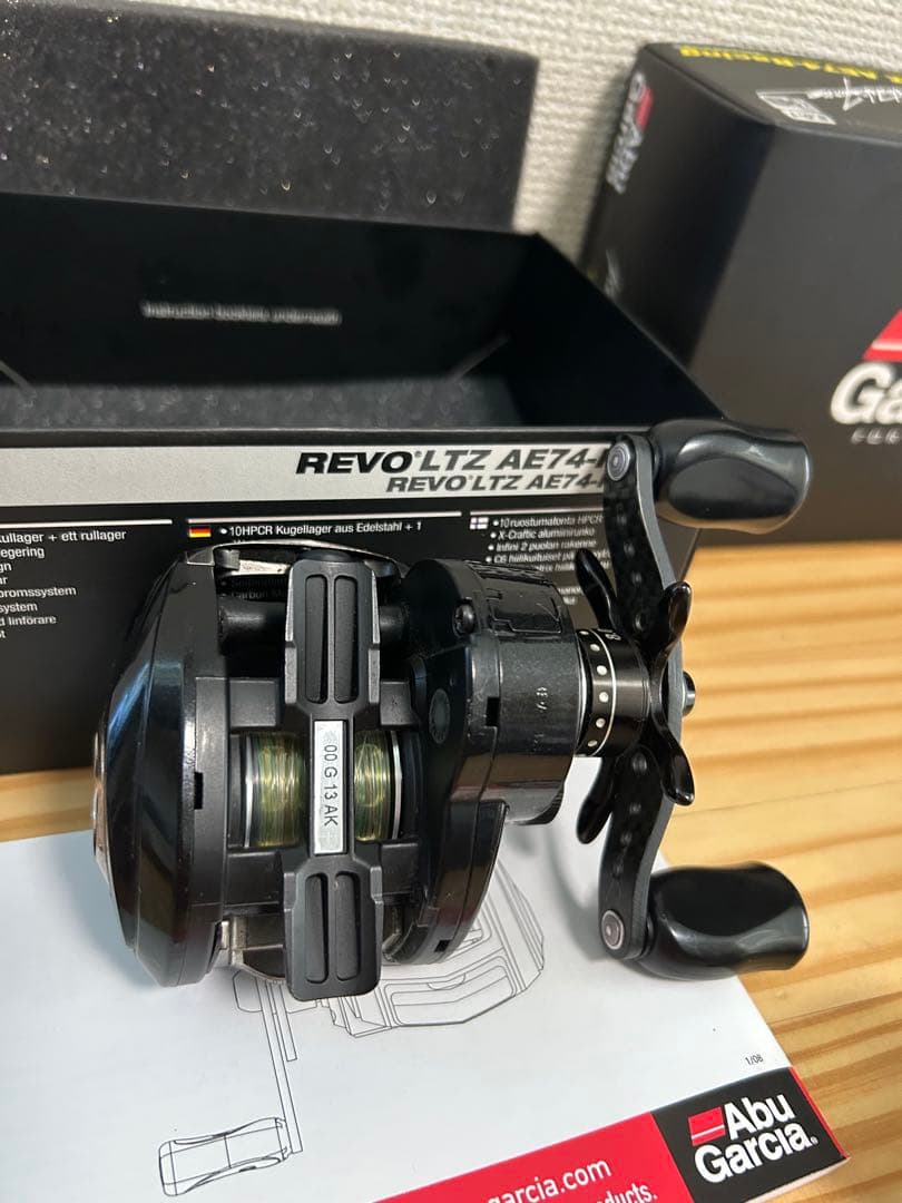 Abu Garcia REVO LTZ AE74-Racing ベイトリール