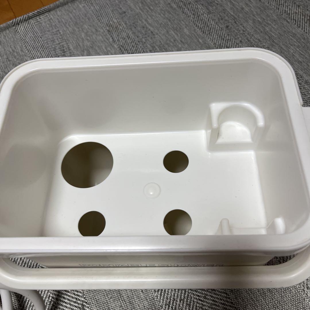 ポータブルシャワー　便利　キャンプ　電池　ポンプ
