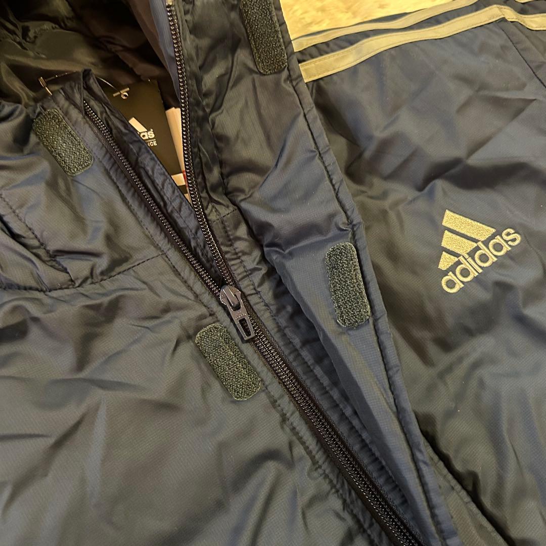 未使用タグ付き⭐︎adidas フード付きベンチコート ネイビー　Ｌ　刺繍ロゴ
