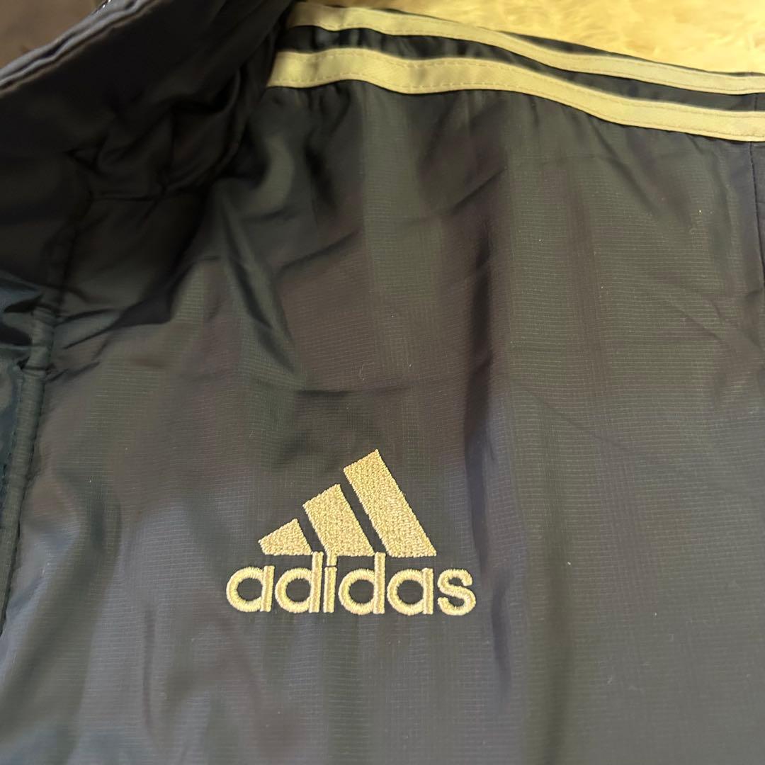 未使用タグ付き⭐︎adidas フード付きベンチコート ネイビー　Ｌ　刺繍ロゴ