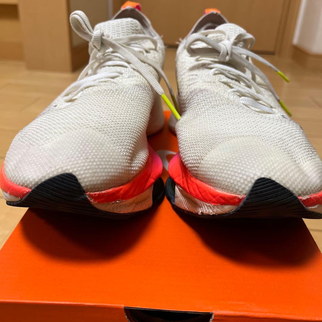 NIKE エアズーム　テンポネクスト%フライニット　　25.0センチ