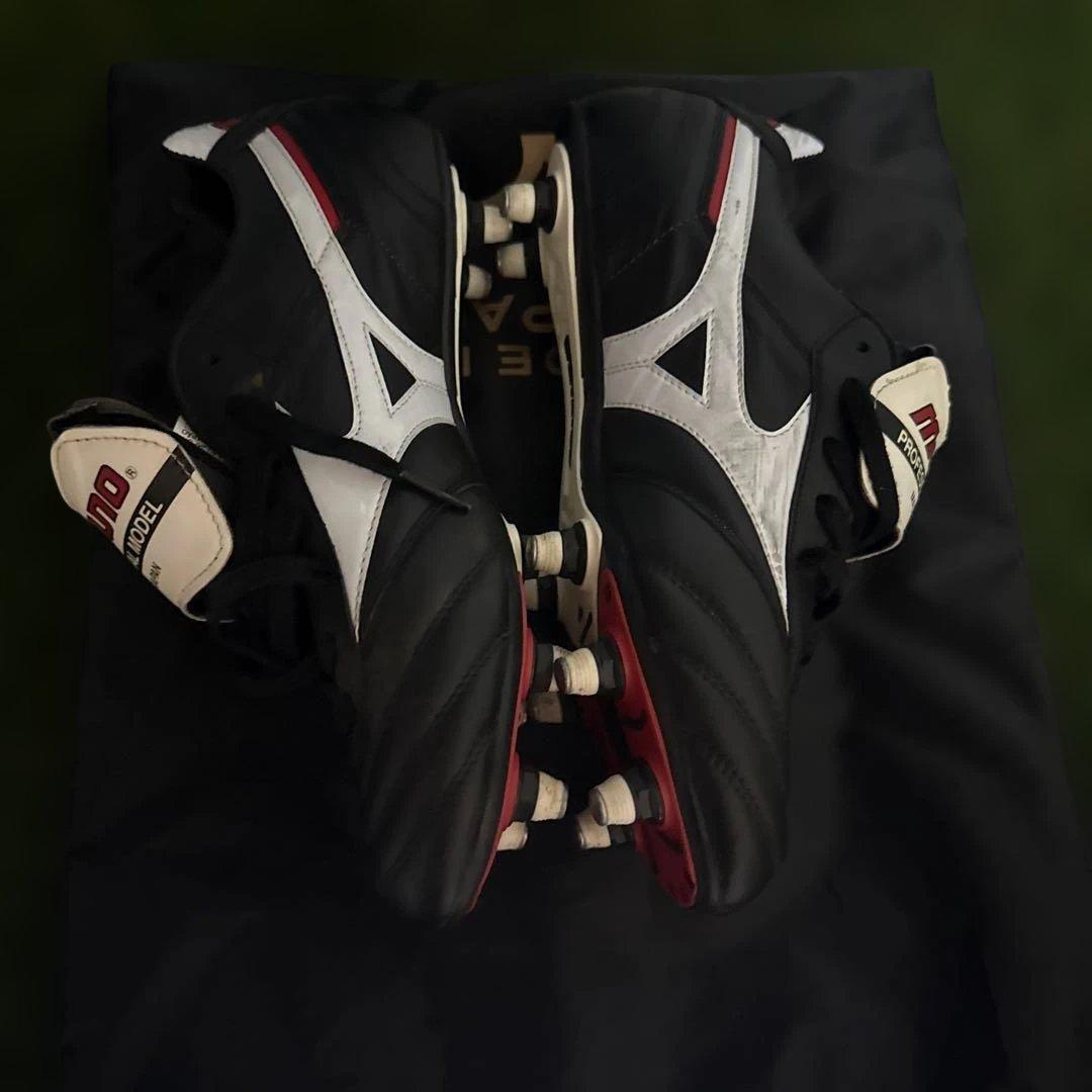 Mizuno 黒モレリア 27cm 非売品