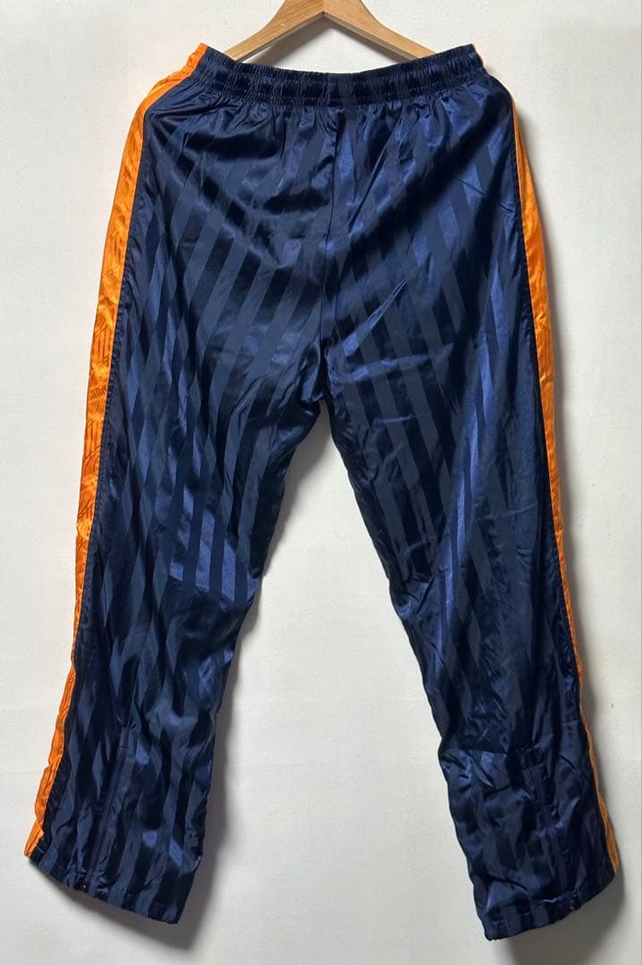【中古状態良好】PUMAストライプ柄ジャージ上下セット(183cm〜185cm)