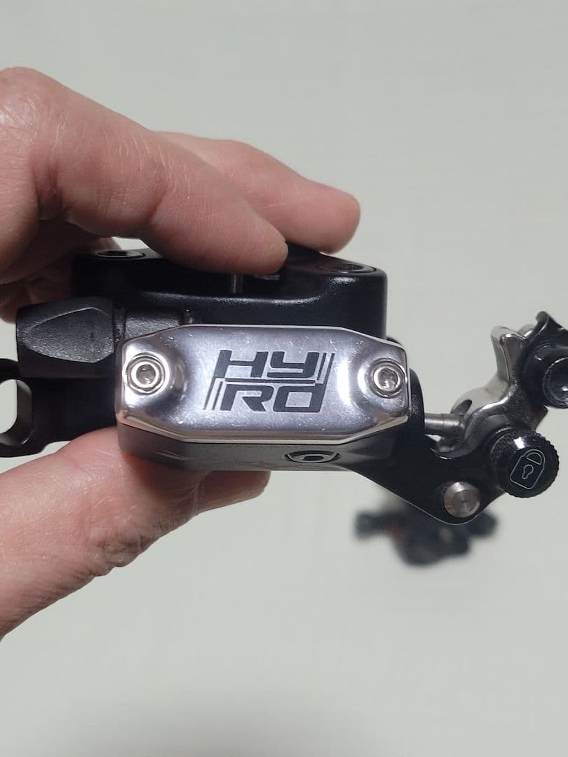 TRP HY/RD 自転車デイスクブレーキキャリパー