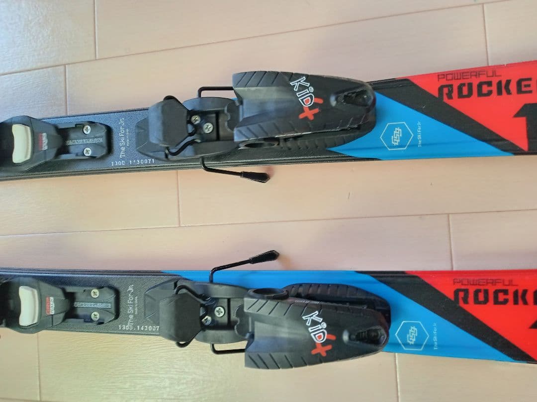 130cm ROCKER GS-9 子供用スキー、ジュニアSサイズ手袋のセット
