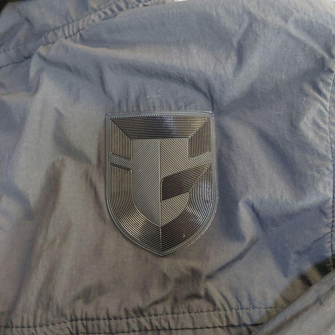 ガンバ大阪　hummel 　ナイロンパーカー