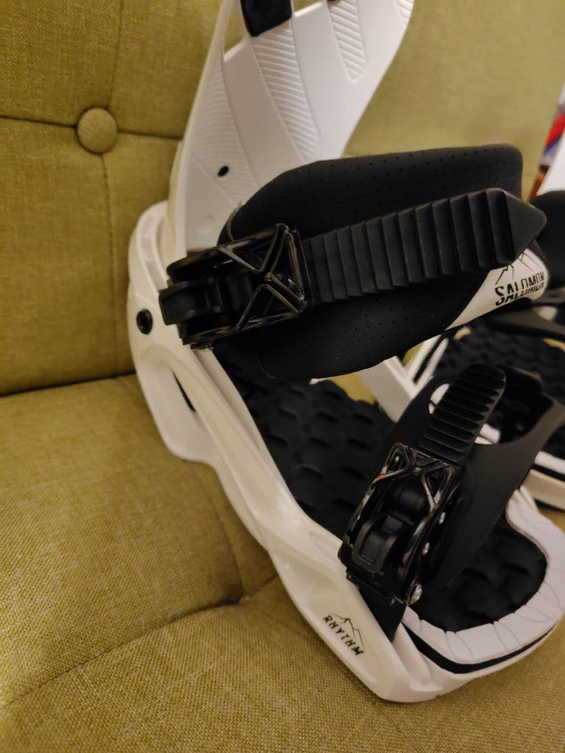 SALOMON RHYTHM スノーボードビンディング