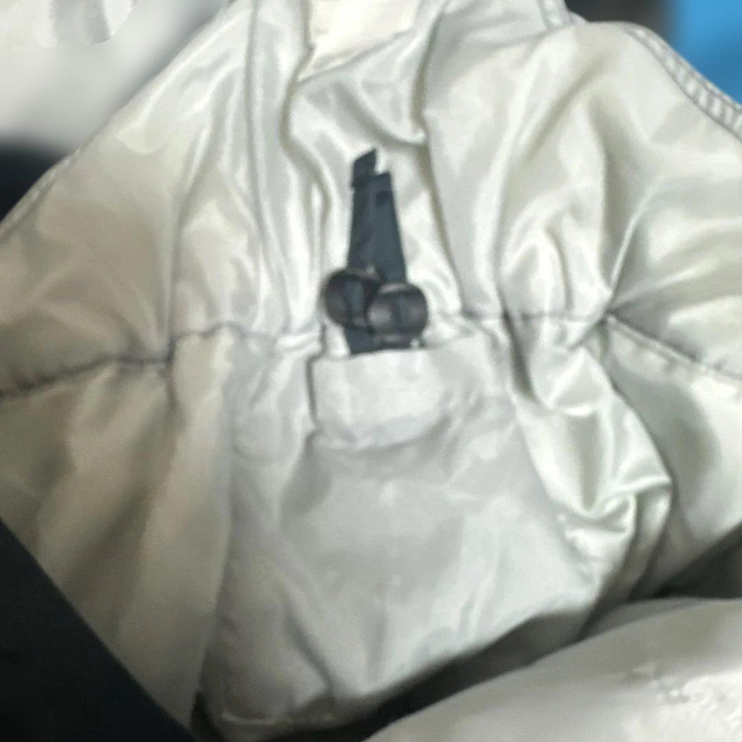 美品　デサント　スキーウェア　150 男子　女子