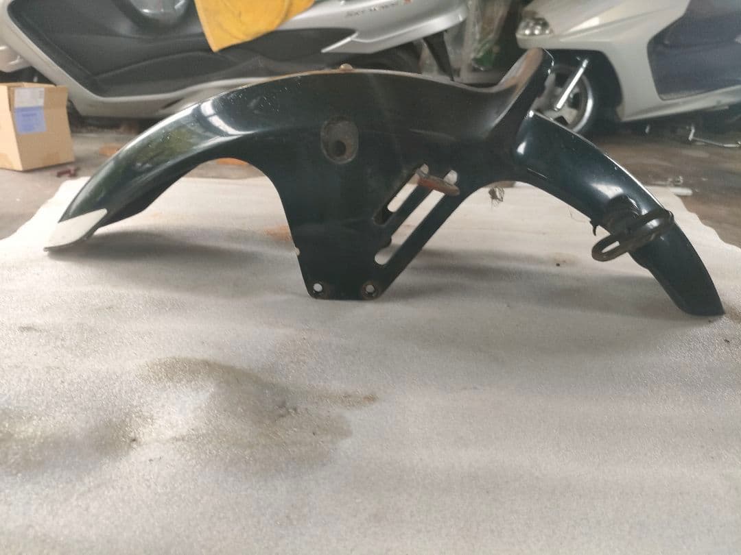 cb125t　フロントフェンダー