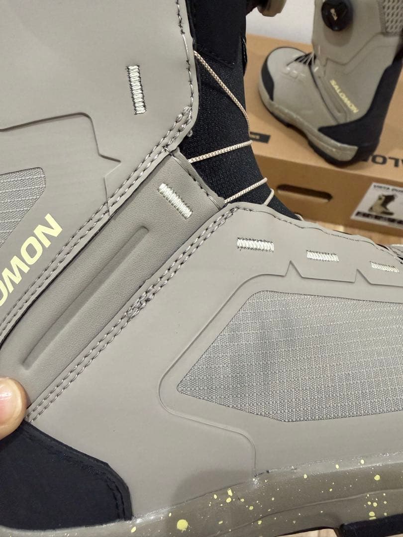 SALOMON VISTA 女性用スノーボードブーツ