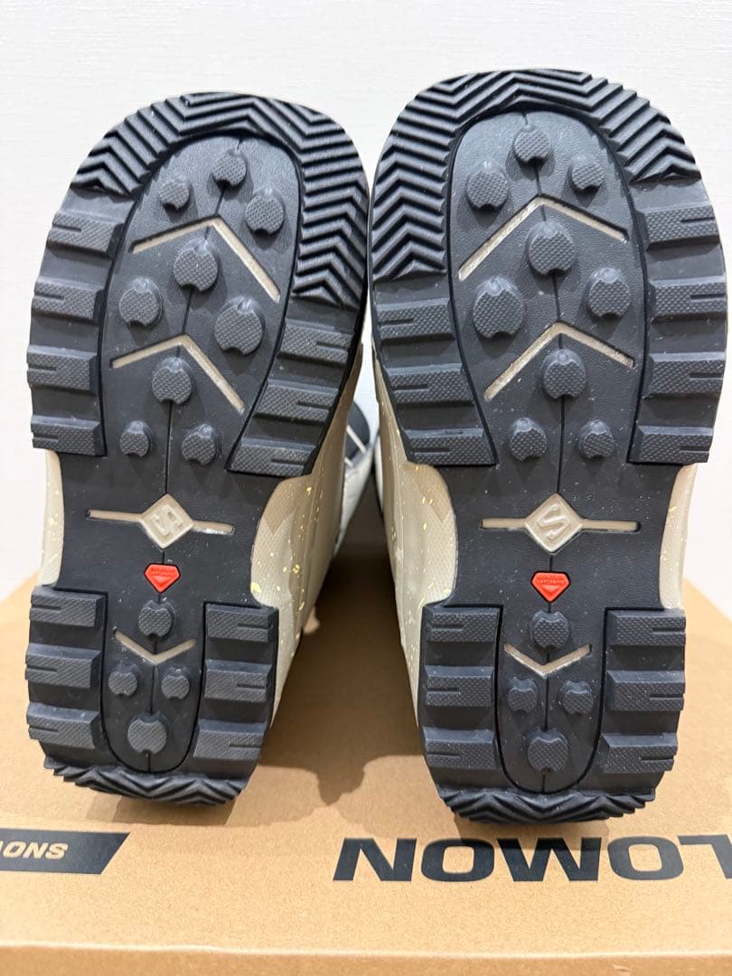SALOMON VISTA 女性用スノーボードブーツ