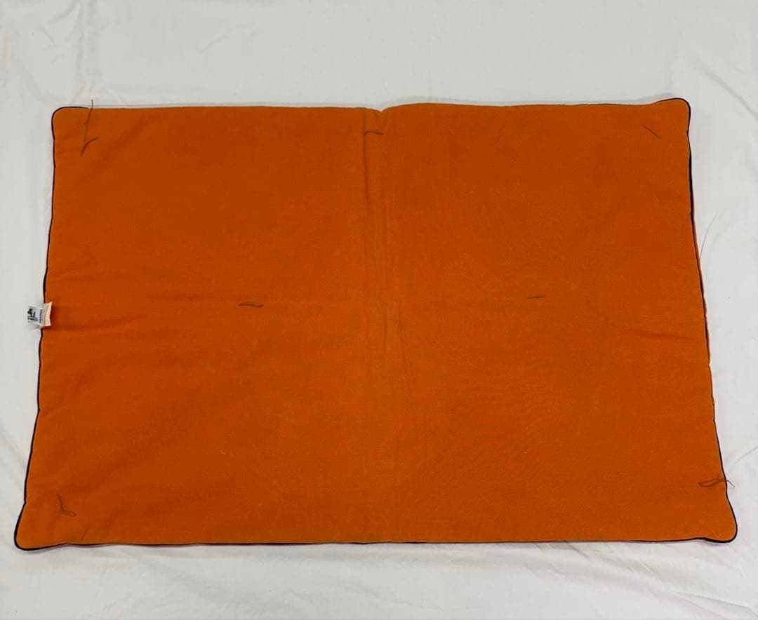 エルメス　ペット用　中綿入りマット　オレンジ