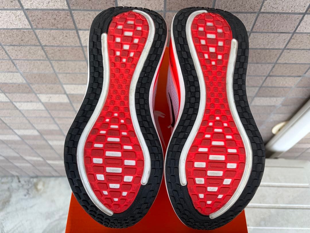 Nike ナイキ　ボメロプラス 25.5cm