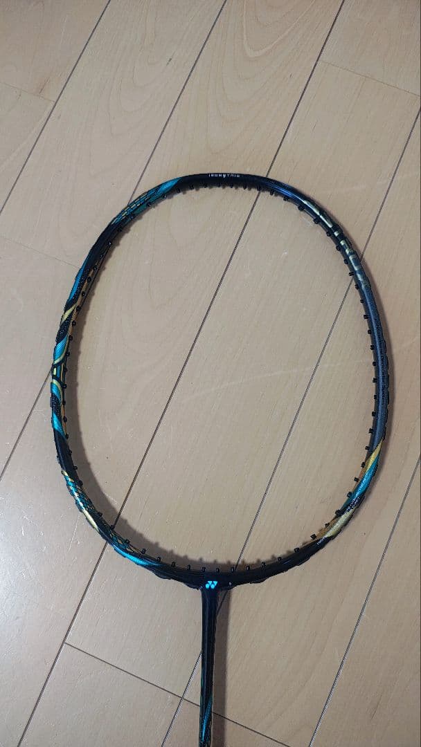 YONEX バドミントンラケットアストロクス88sproの専門店会限定カラー