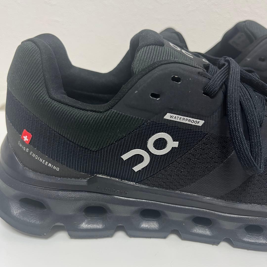 オン　ON Cloudrunner Waterproof ランニング24 美品