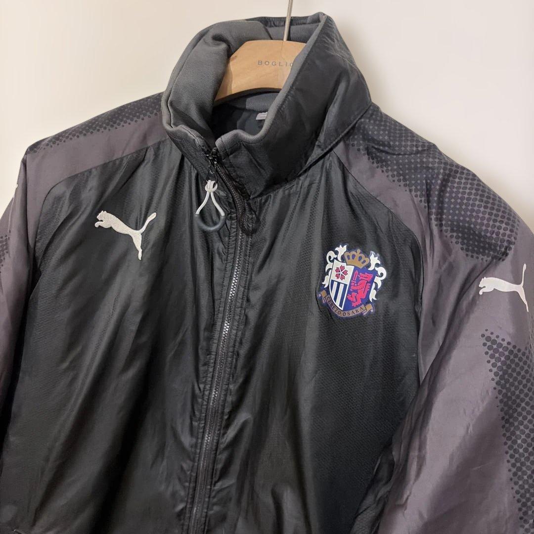 セレッソ大阪　PUMA ナイロンジャケット　中綿ウインドブレーカー　フード付　M