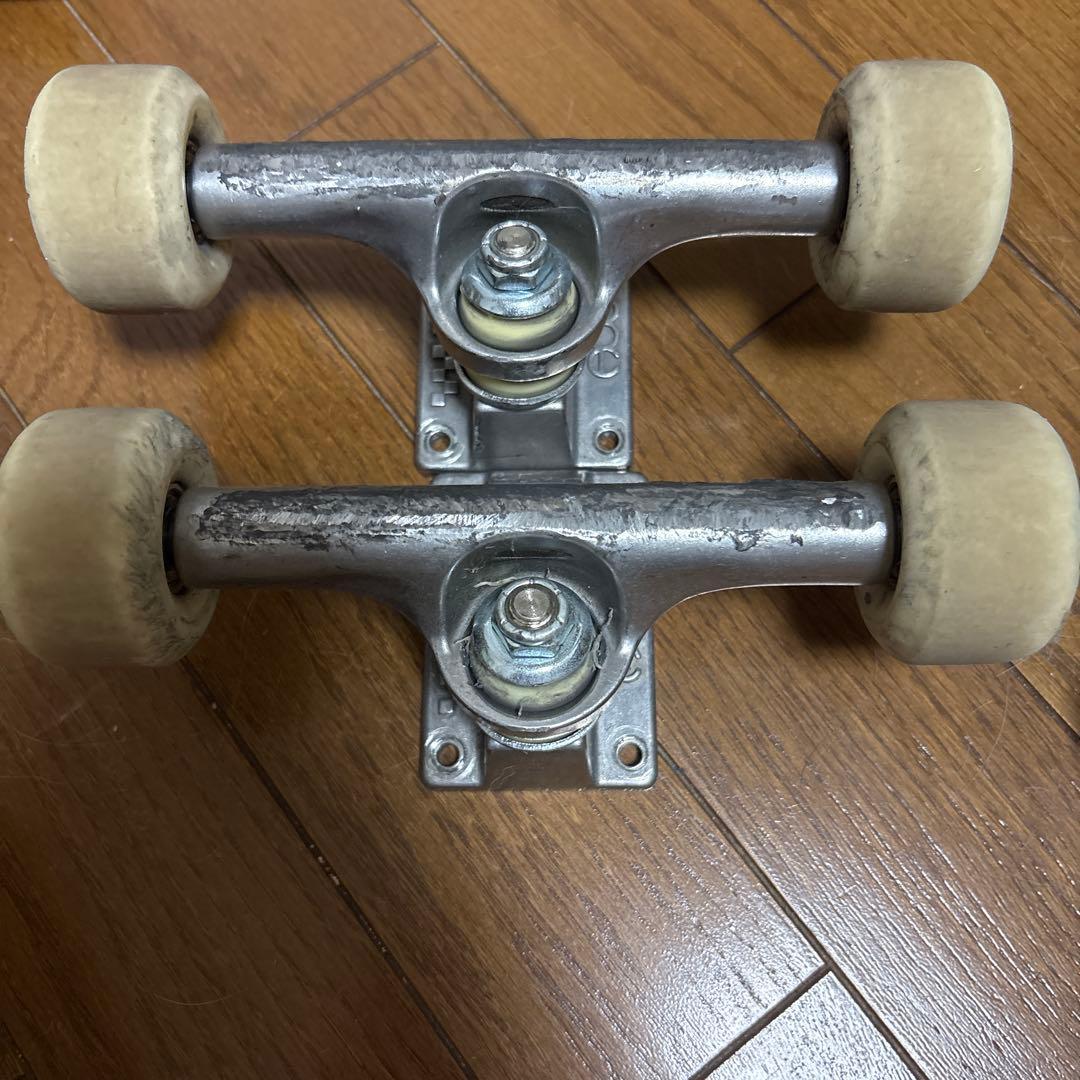スケボー　ACE AF1 33 足回りセット