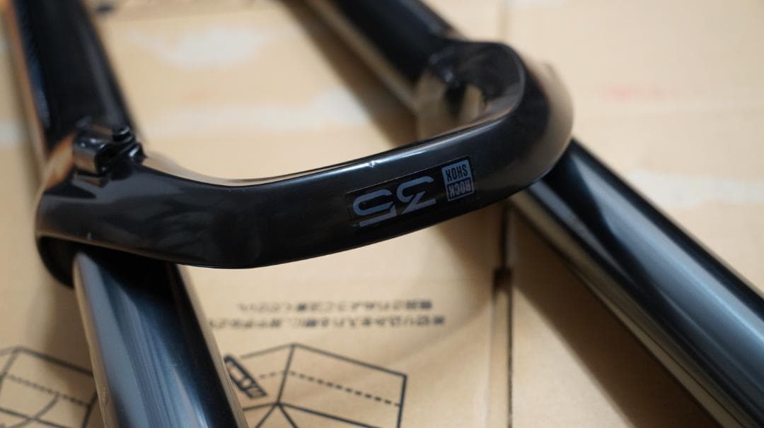 ROCKSHOX 35 SILVER R 160mmトラベル 27.5インチ
