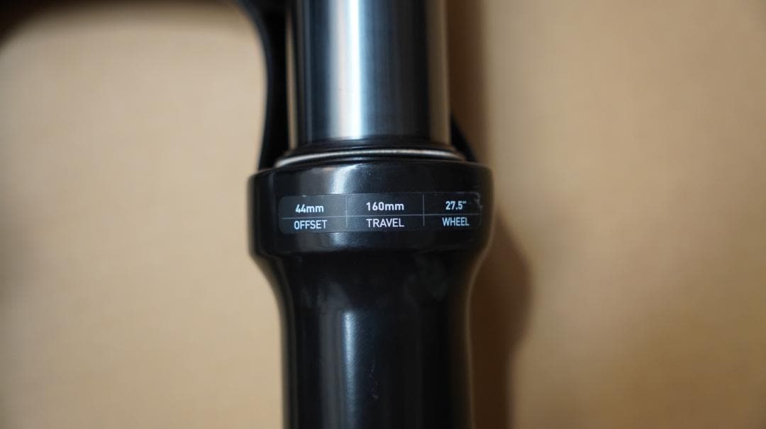 ROCKSHOX 35 SILVER R 160mmトラベル 27.5インチ