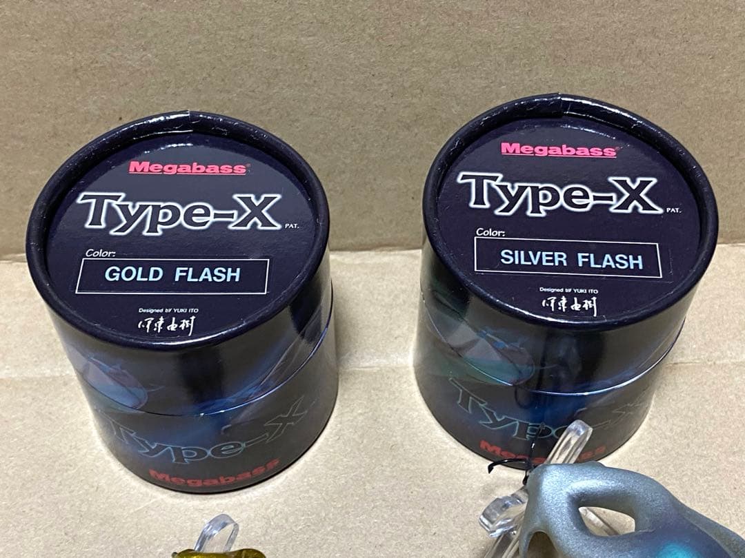 大幅値下げ‼️新品‼️激レア‼️メガバスタイプXゴールドフラッシュ&シルバーフラッシュ