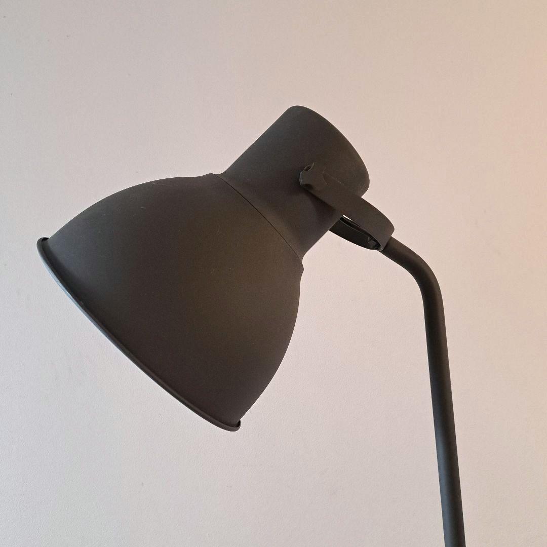 IKEA HEKTAR ヘクタル ライトスタンド（LED電球付き）