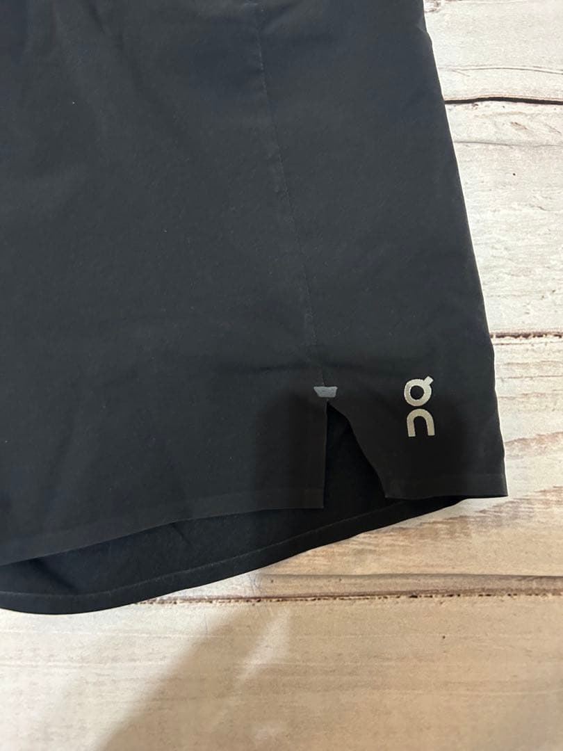 オン　ON ランニング　ショーツ　パンツ　黒　ブラック　M ハイブリッドショーツ