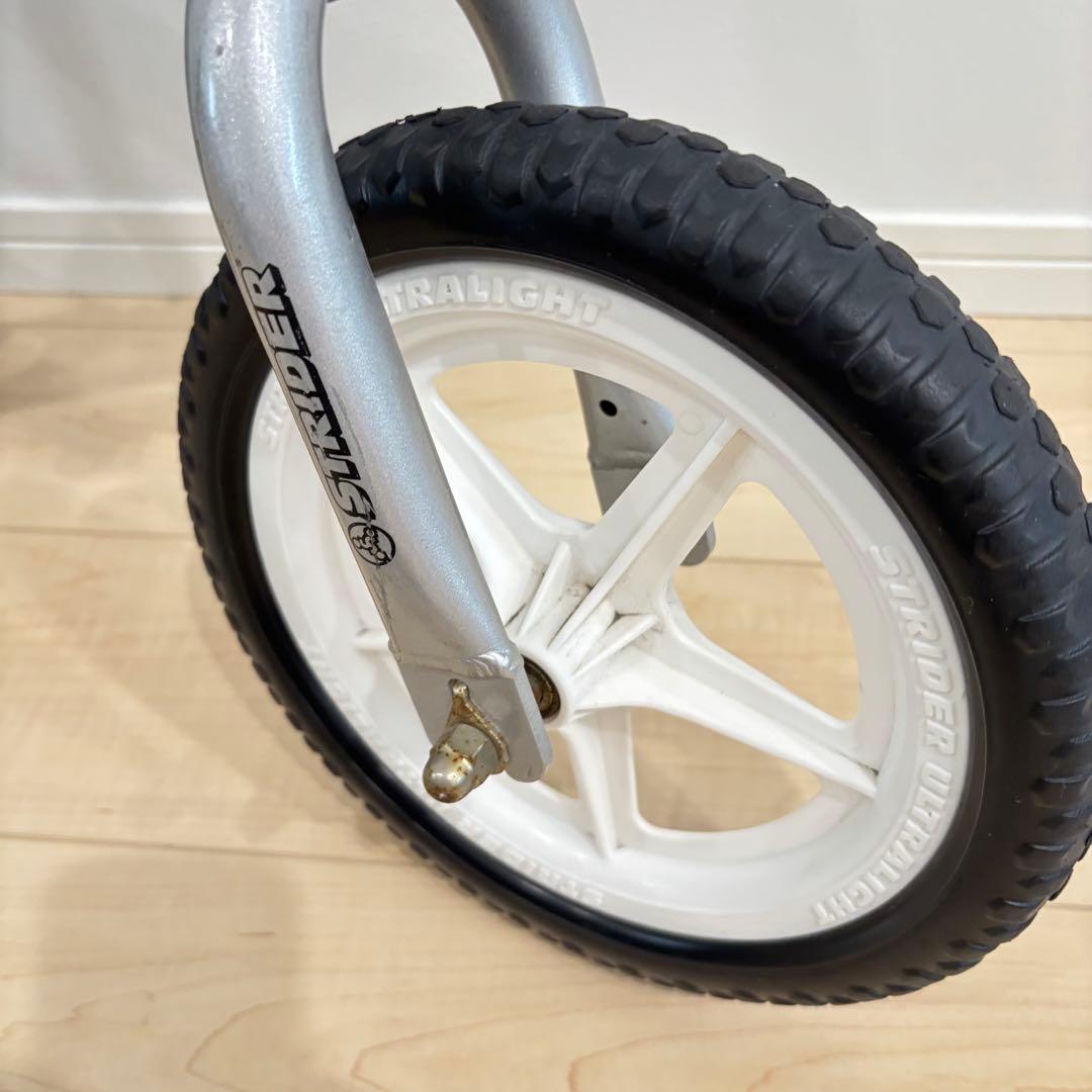 ストライダー プロ 12 STRIDER PRO 12 シルバー　軽量