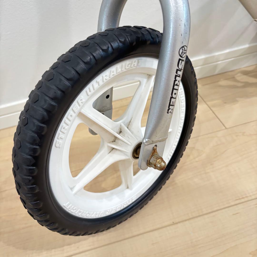 ストライダー プロ 12 STRIDER PRO 12 シルバー　軽量