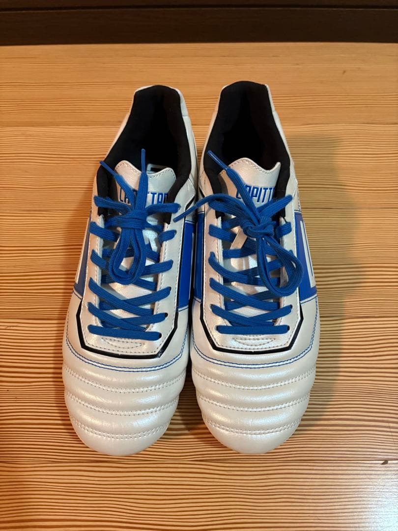 サッカースパイク CAPITTEN ONE PRO 25cm 新品