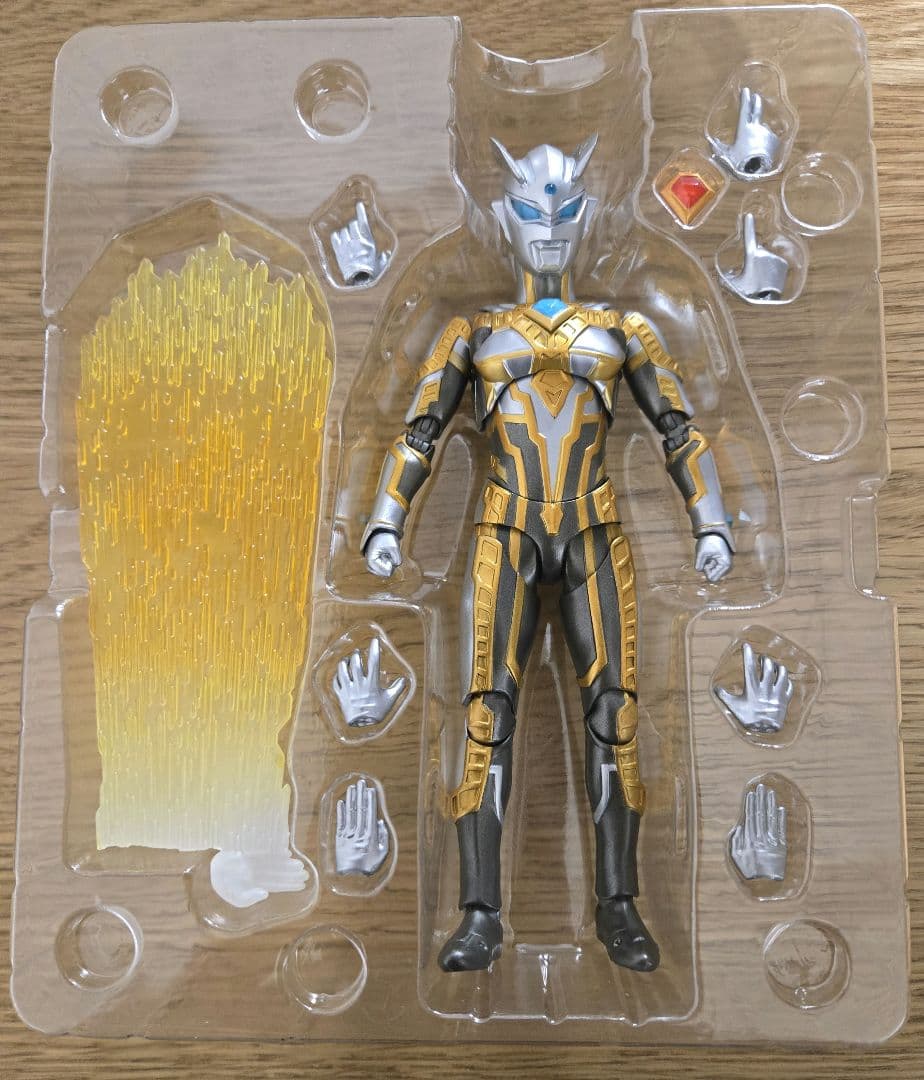 S.H.Figuarts シャイニングウルトラマンゼロ