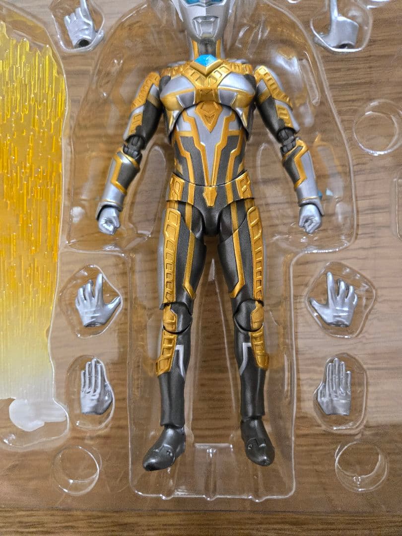 S.H.Figuarts シャイニングウルトラマンゼロ