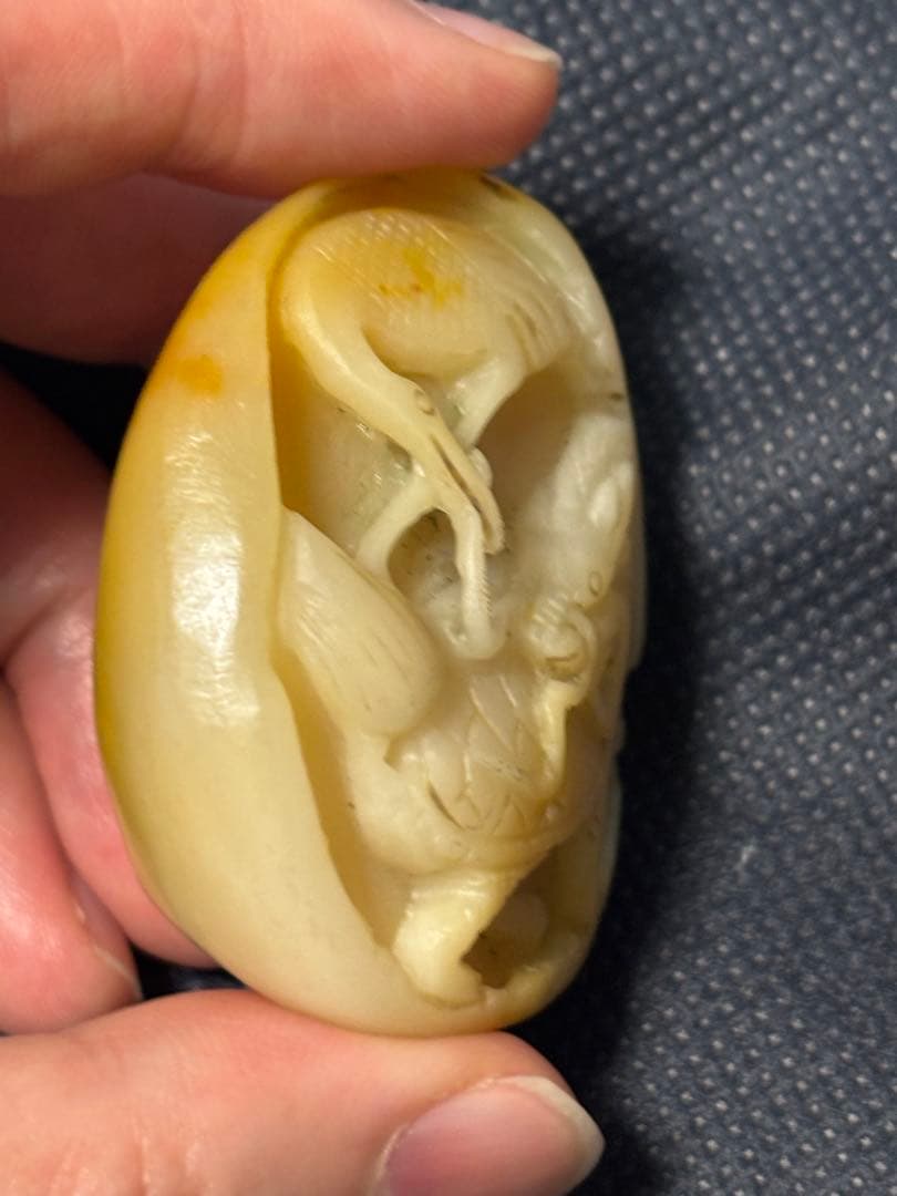 中国古美術品　黄砡　鰲鶴彫刻　玉　71g