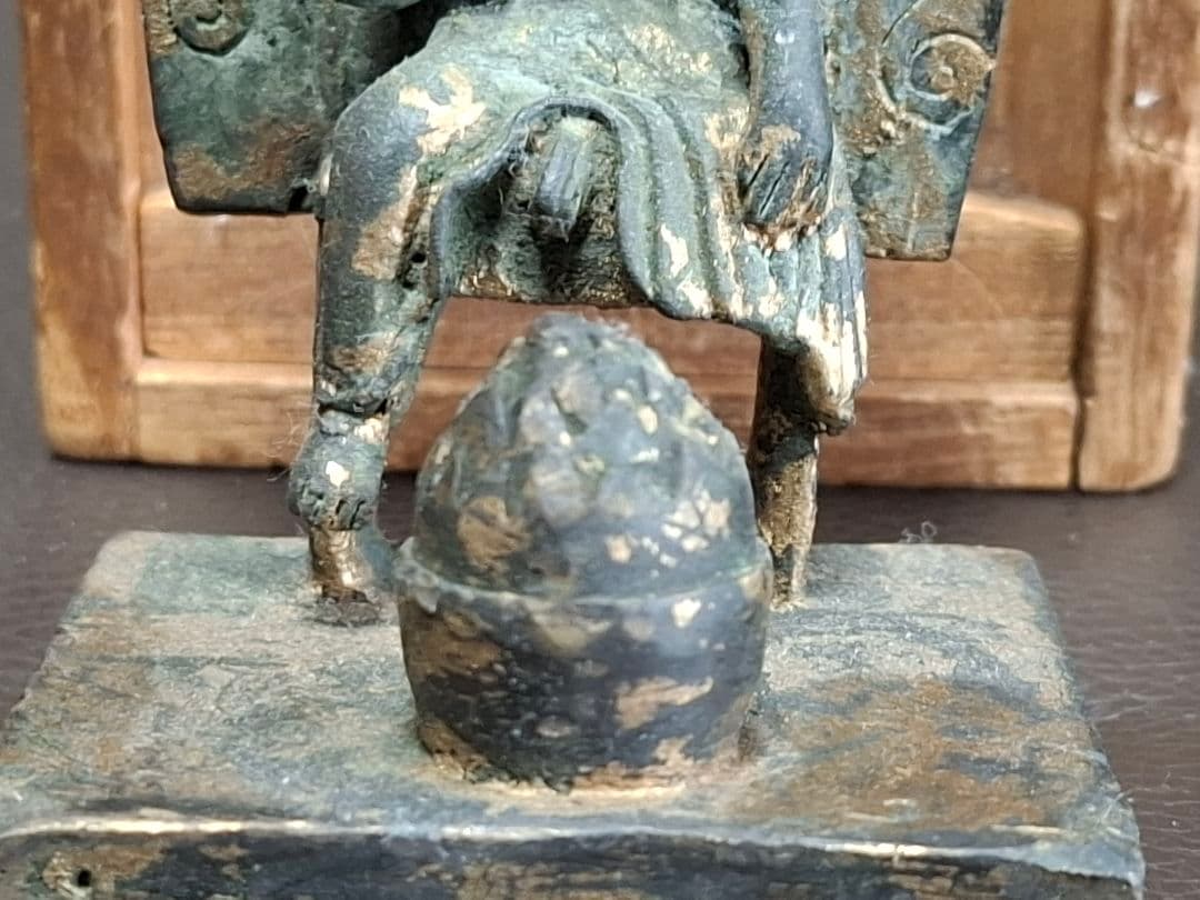 仏像　桐箱付き