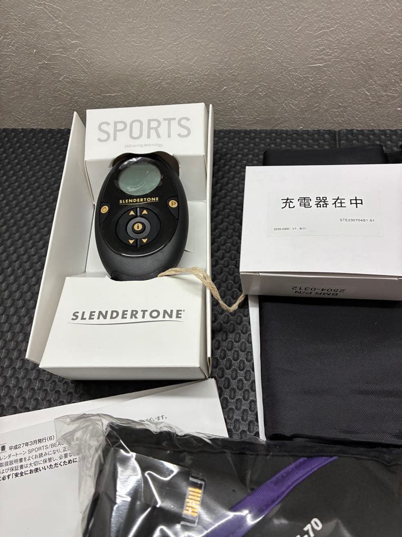 スレンダートーン プレミアム コントローラー ベルト 充電器 腹筋 E-70
