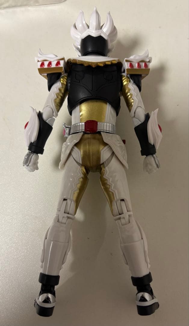 S.H.Figuarts 仮面ライダーガヴ ケーキングフォーム