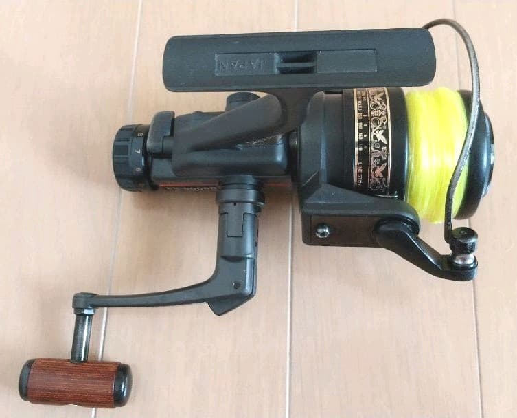ダイワ カーボ·スピン EX900RD 軽量リアドラグリール《希少品》