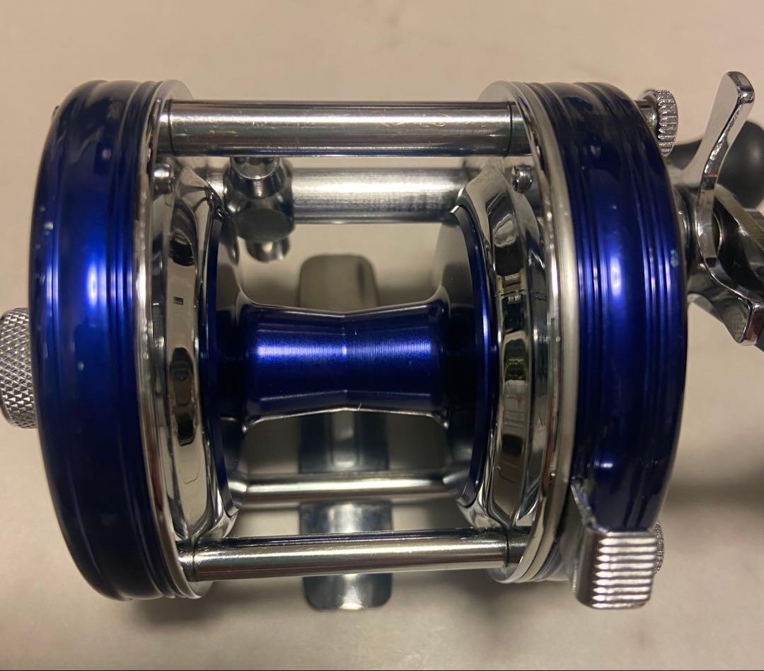 アブガルシア　アンバサダー5500c ミッドナイトブルー　美品
