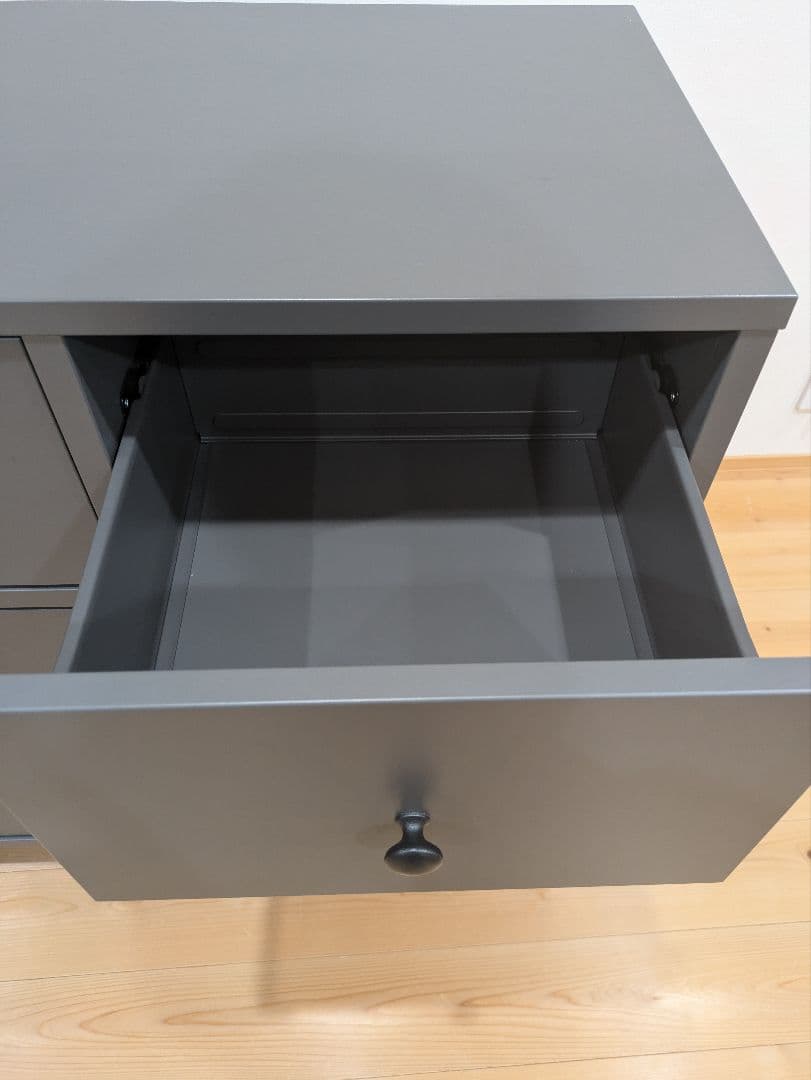 IKEA BRYGGJA ブリュッグヤ　チェスト　グレー　収納棚　リビング